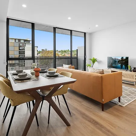Modern Apartment On Burgundy Precinct & Parklands Melbourne Exterior photo