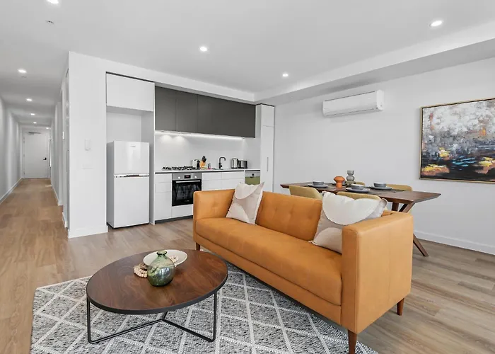 Modern Apartment On Burgundy Precinct & Parklands